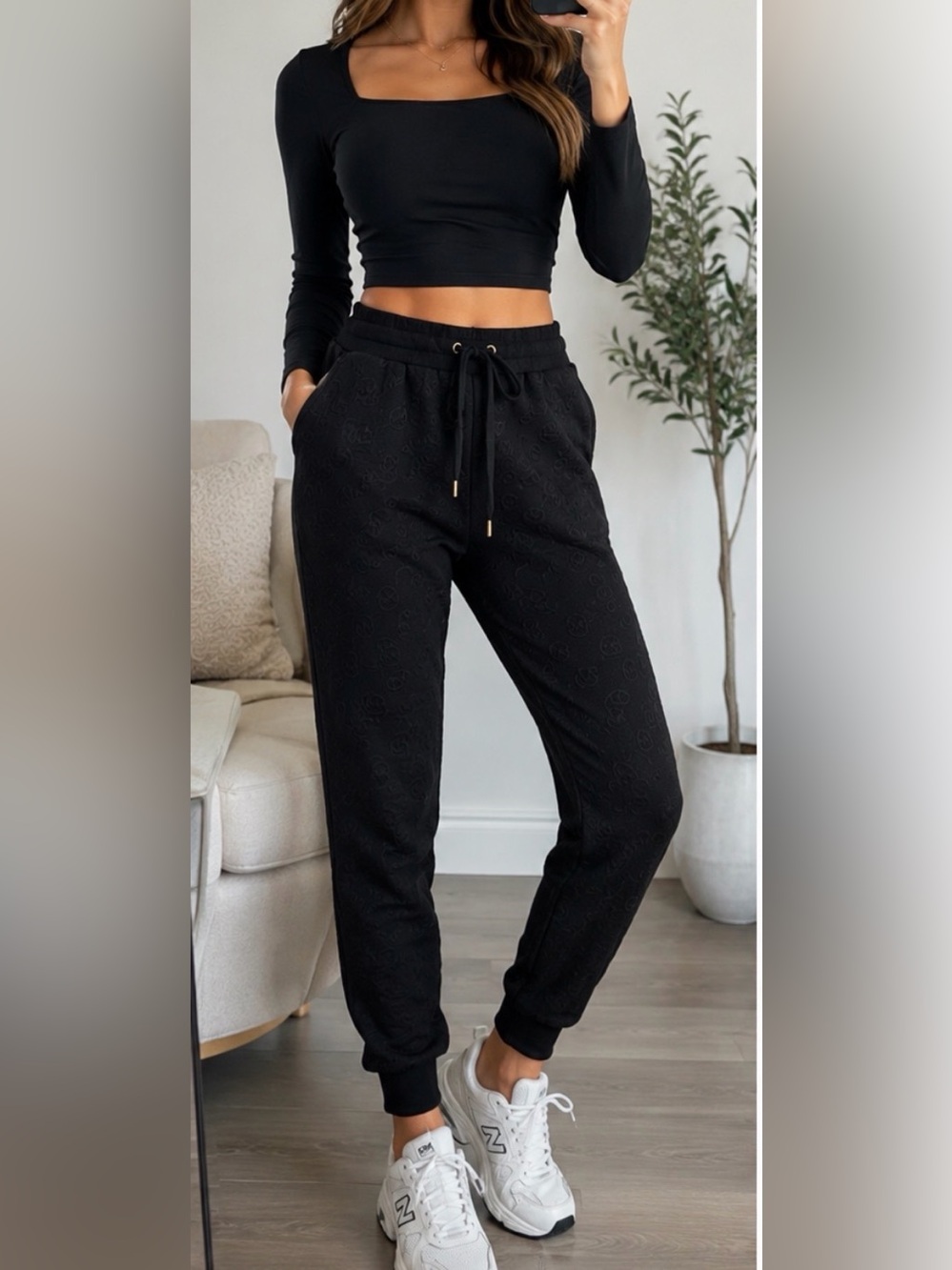 Michael Kors Black Logo Jogger Sweatpants Women’s Size M Luxe Athleisure
